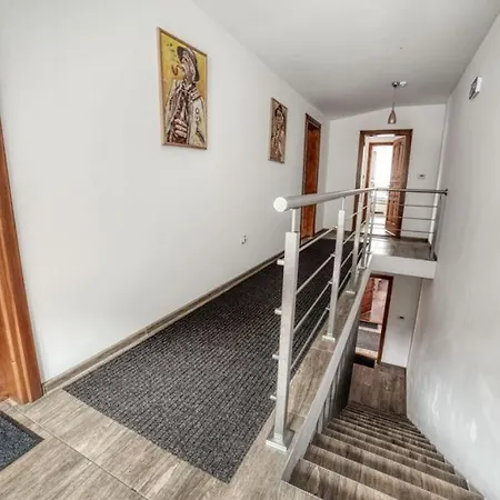 Jolla Červený Kláštor