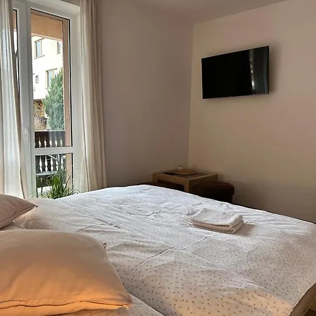 ゲストハウス Jolla 3*