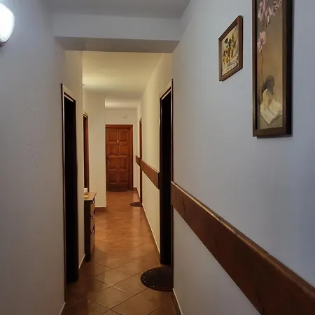 ゲストハウス Jolla 3*