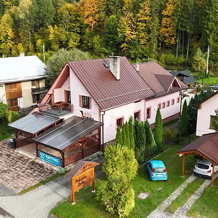 ゲストハウス Jolla Červený Kláštor