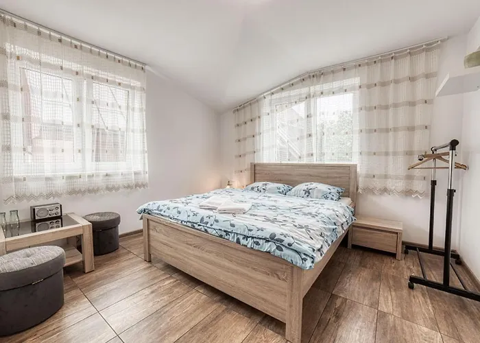 Guest house Jolla Cerveny Klastor